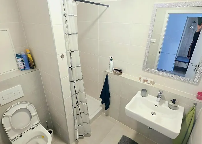 Like Home, Coffee Or Tea & Parking Free براتسيلافا